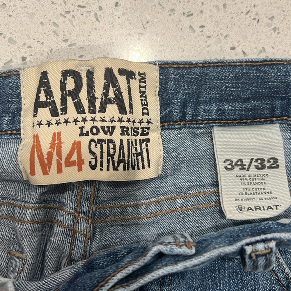 Men’s Ariat Low Rise, M4 Straight Jeans (34/32)